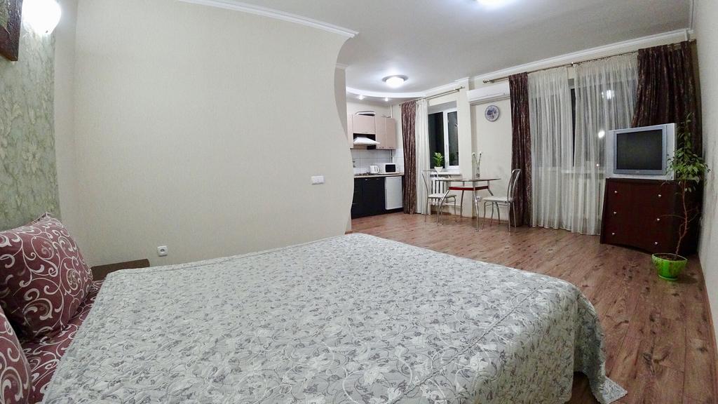 Myru Apartment Tsjernihiv Eksteriør bilde